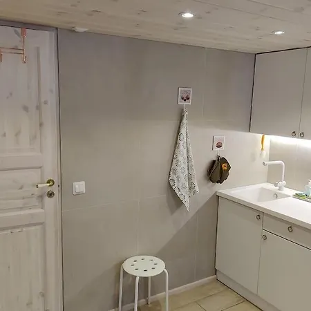 Spacious Ground-floor In Etu-toeoeloe * 赫尔辛基