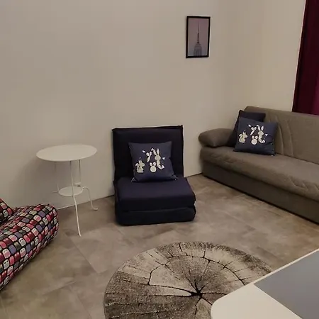 Spacious Ground-floor In Etu-toeoeloe * Helsinki